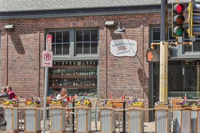 $2,100 | 720 North 4th Street, Unit 303, Minneapolis, MN 55401