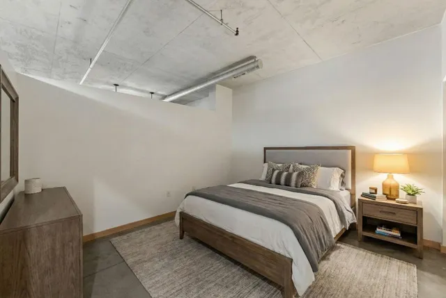 $2,100 | 720 North 4th Street, Unit 303, Minneapolis, MN 55401
