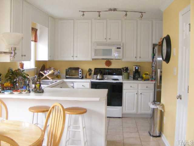 4817 Topstone Road Raleigh, NC 27603 - Photo 5 of 12