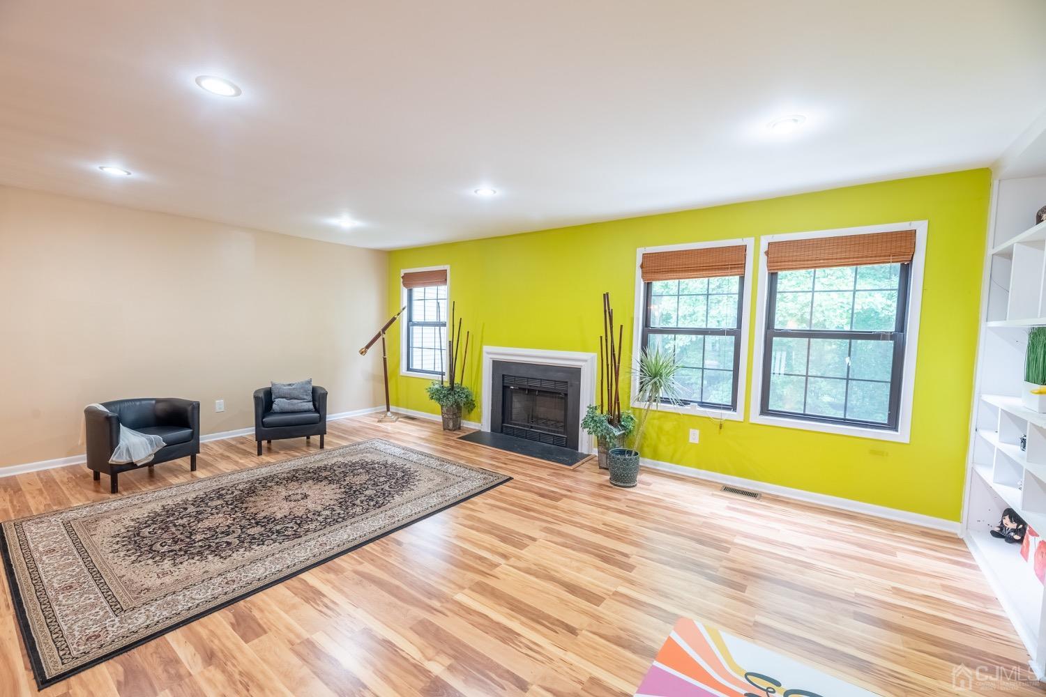 4602 Stonehedge Road Edison, NJ 08820 - Photo 38 of 87