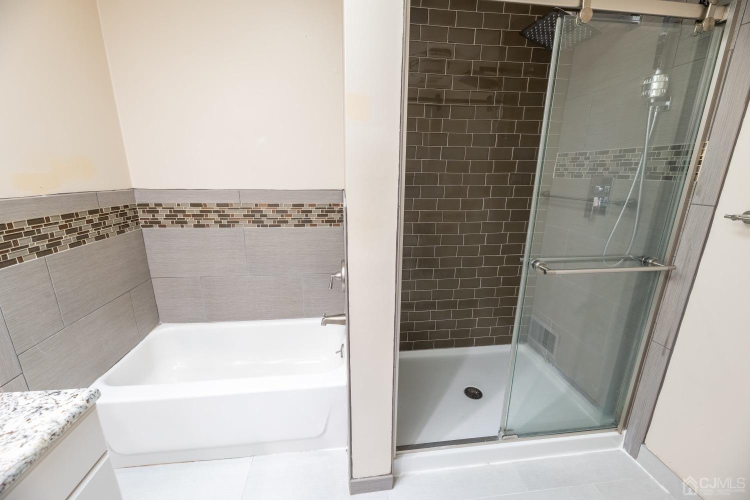4602 Stonehedge Road Edison, NJ 08820 - Photo 57 of 87
