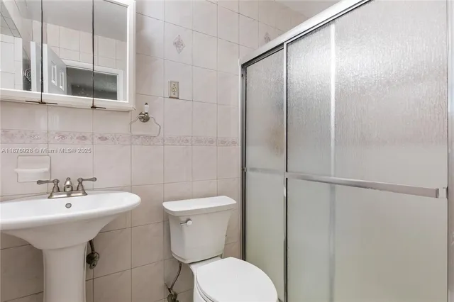 $649,900 | 1211 Northwest 179th Street, Miami Gardens, FL 33169