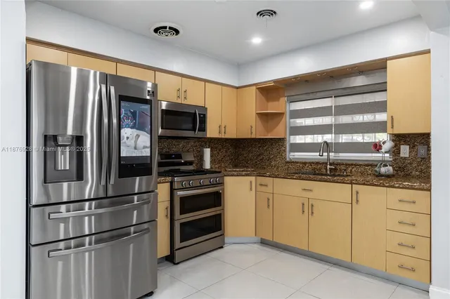 $649,900 | 1211 Northwest 179th Street, Miami Gardens, FL 33169