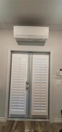 a view of a utility room