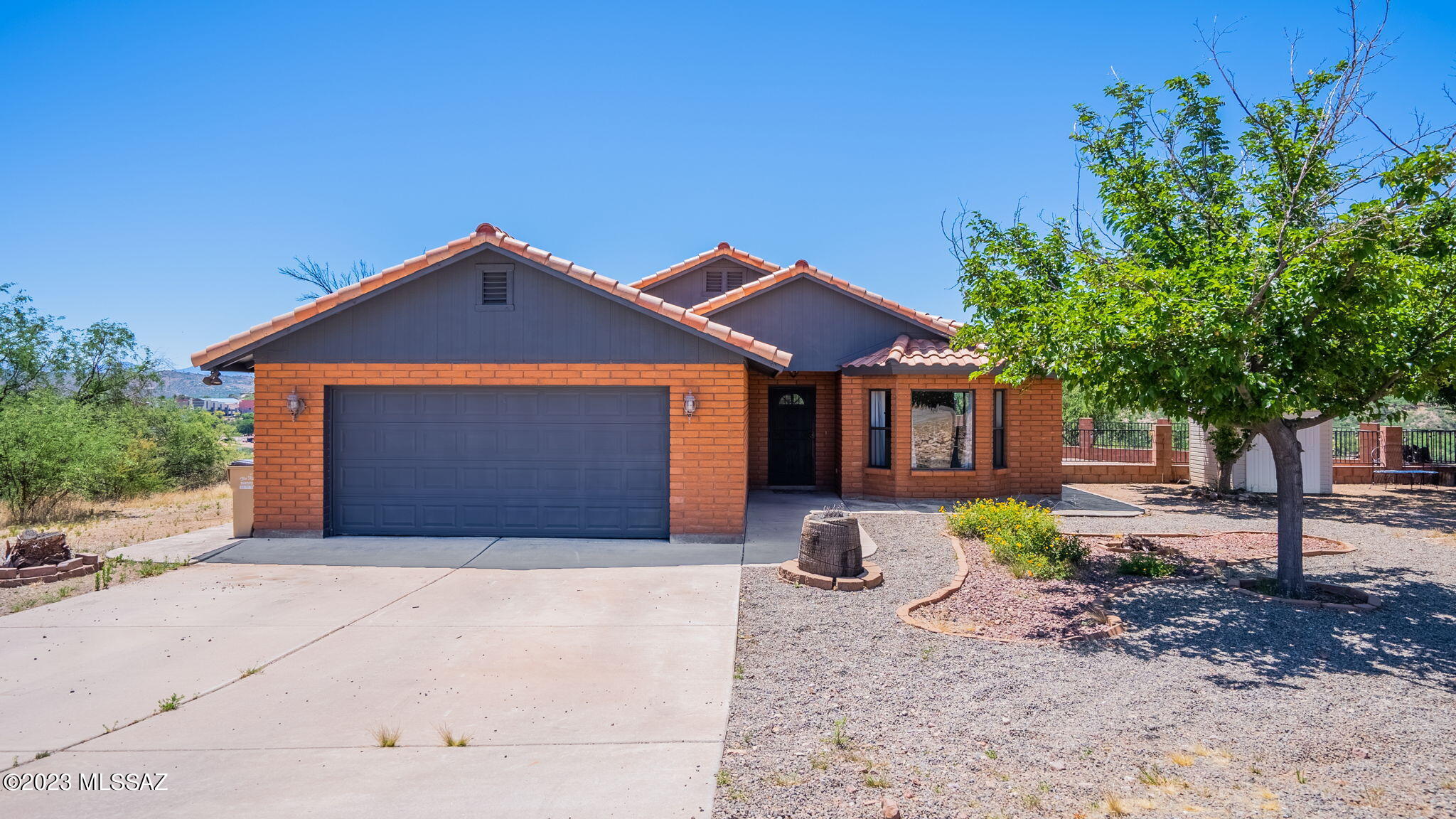599 Alcanfor Court Rio Rico, AZ 85648 - Photo 2 of 35
