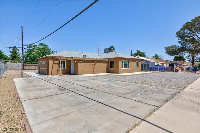 $2,500 | 4218 Fulton Place, Las Vegas, NV 89107