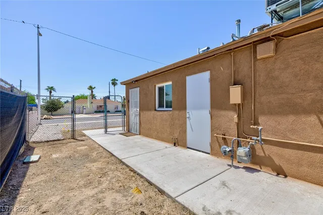 $2,500 | 4218 Fulton Place, Las Vegas, NV 89107