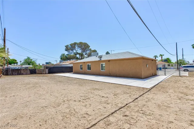 $2,500 | 4218 Fulton Place, Las Vegas, NV 89107