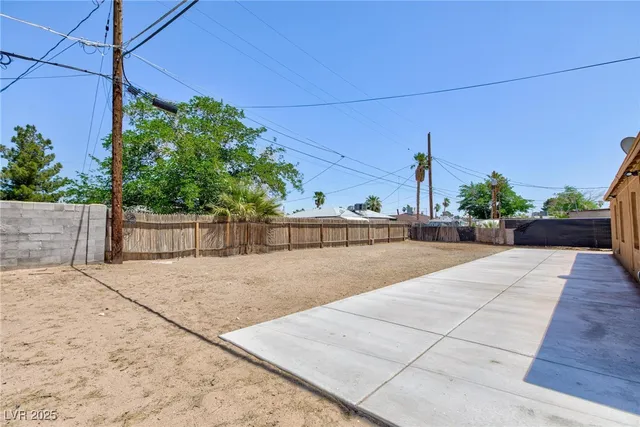 $2,500 | 4218 Fulton Place, Las Vegas, NV 89107