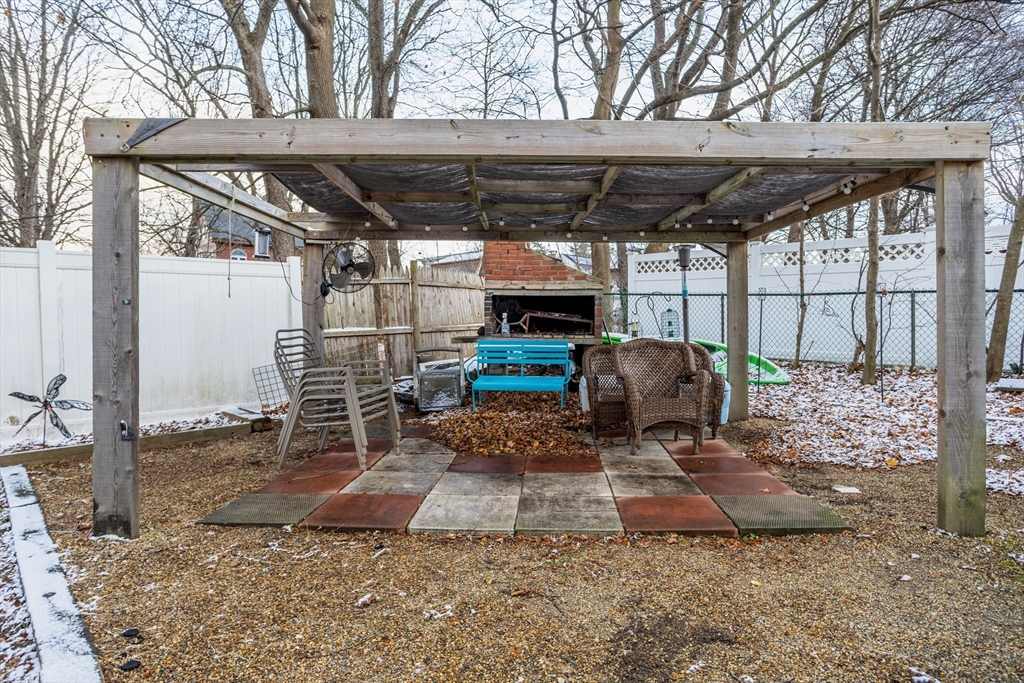 20 Warren Street Fitchburg, MA 01420 - Photo 11 of 39