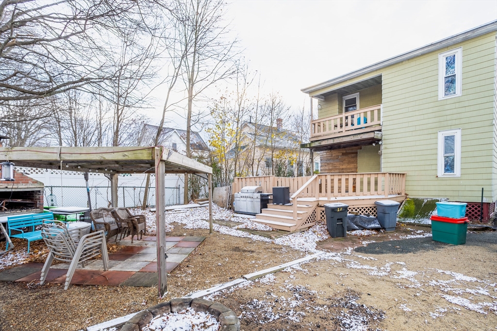 20 Warren Street Fitchburg, MA 01420 - Photo 8 of 39