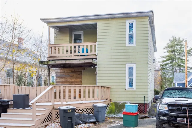 $299,999 | 20 Warren Street, Fitchburg, MA 01420