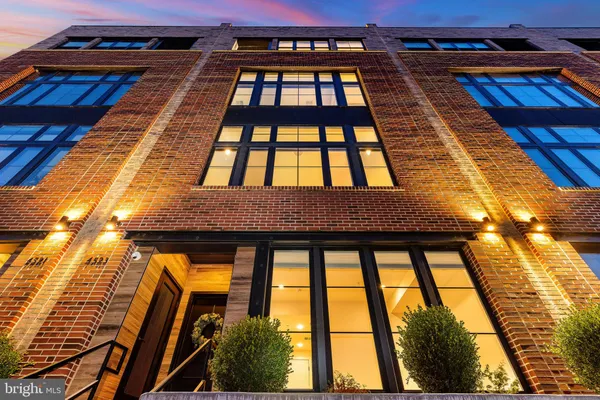$1,265,000 | 4523 Riverside Way, Philadelphia, PA 19127