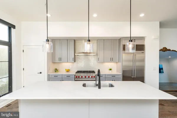 $1,265,000 | 4523 Riverside Way, Philadelphia, PA 19127