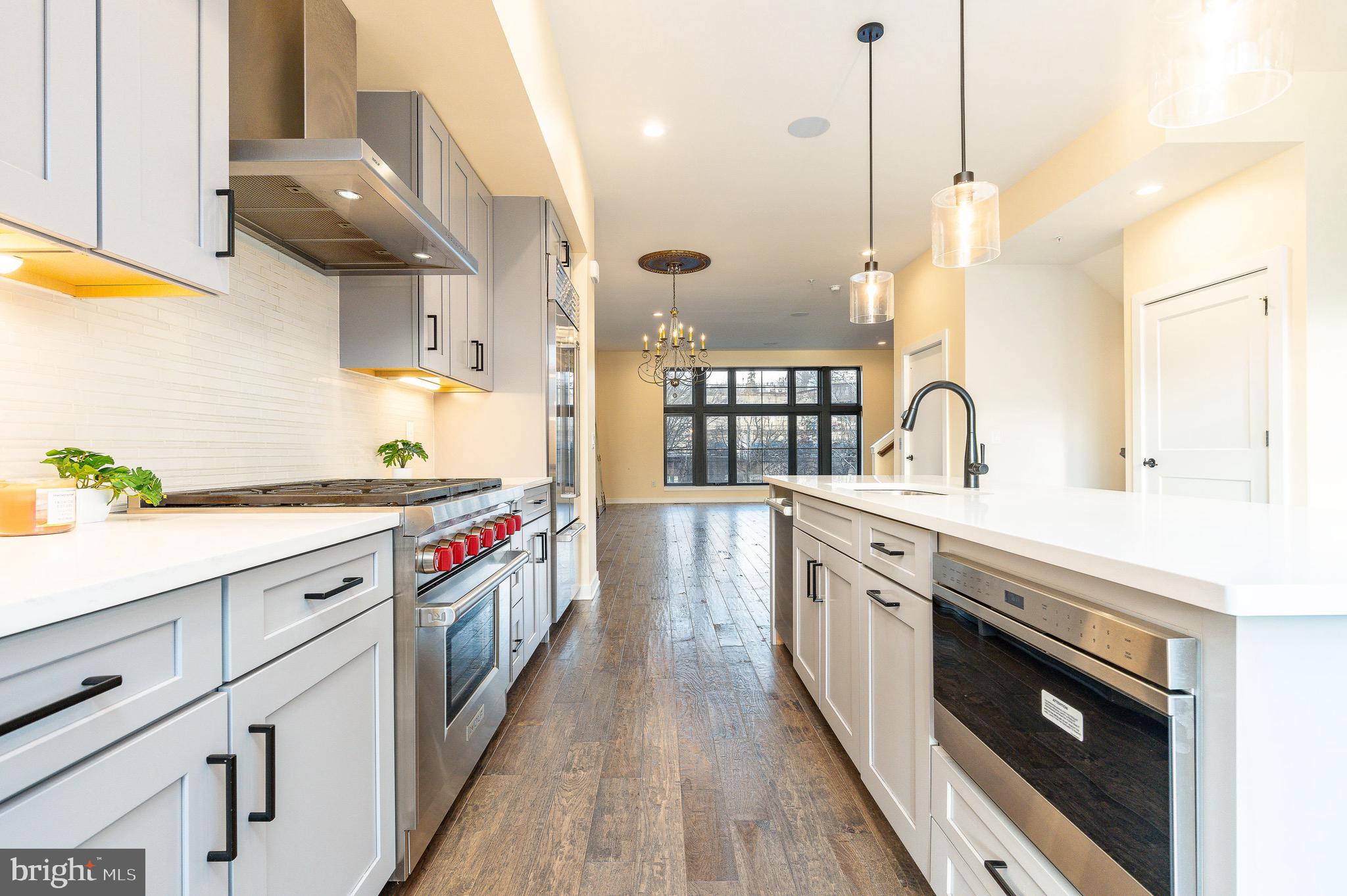 4523 Riverside Way Philadelphia, PA 19127 - Photo 17 of 58