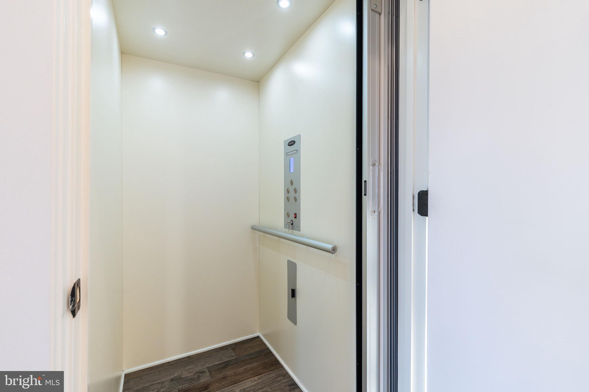 4523 Riverside Way Philadelphia, PA 19127 - Photo 22 of 58