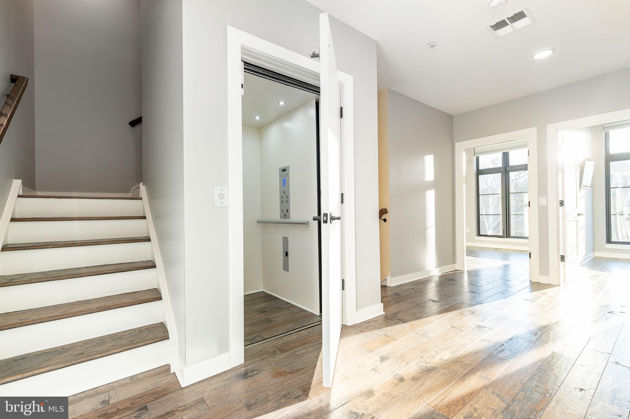 4523 Riverside Way Philadelphia, PA 19127 - Photo 23 of 58