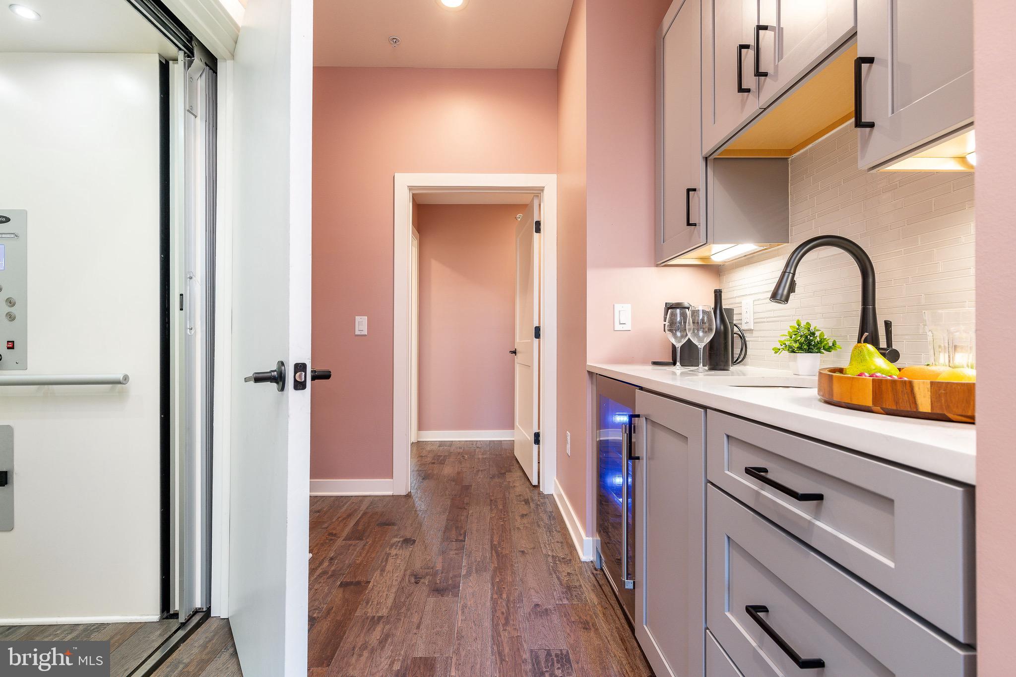 4523 Riverside Way Philadelphia, PA 19127 - Photo 36 of 58