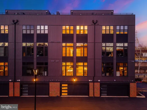 $1,265,000 | 4523 Riverside Way, Philadelphia, PA 19127