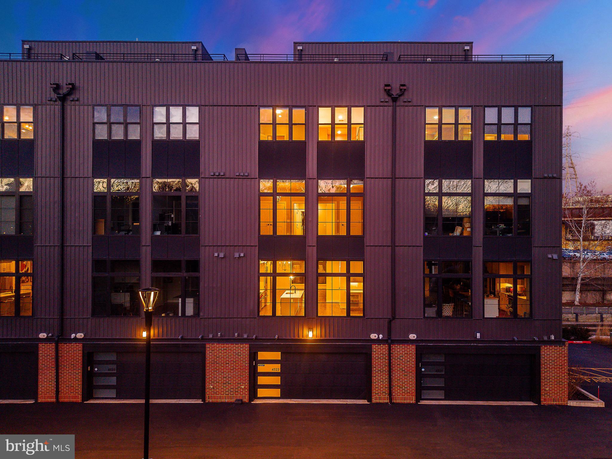 4523 Riverside Way Philadelphia, PA 19127 - Photo 4 of 58