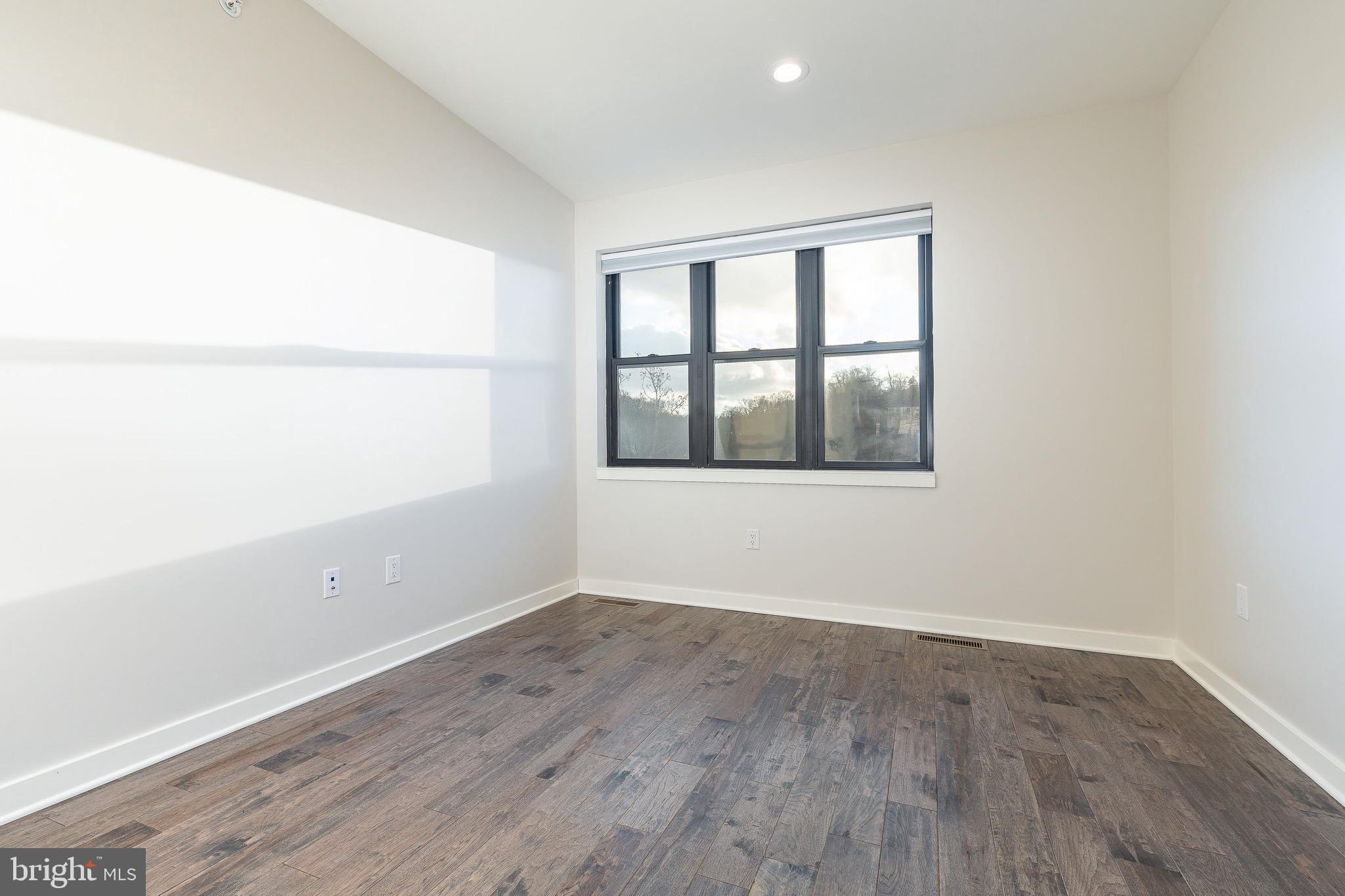 4523 Riverside Way Philadelphia, PA 19127 - Photo 42 of 58