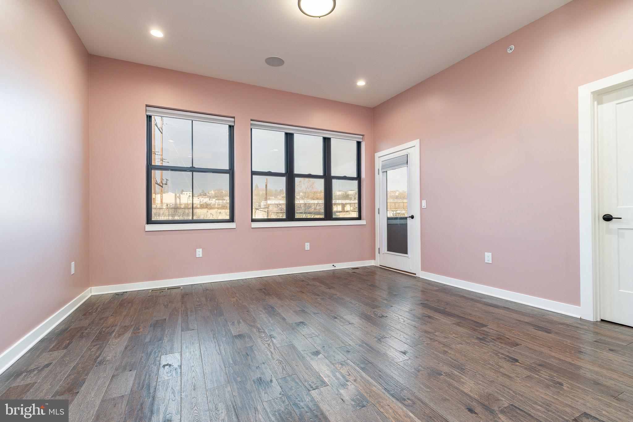 4523 Riverside Way Philadelphia, PA 19127 - Photo 45 of 58