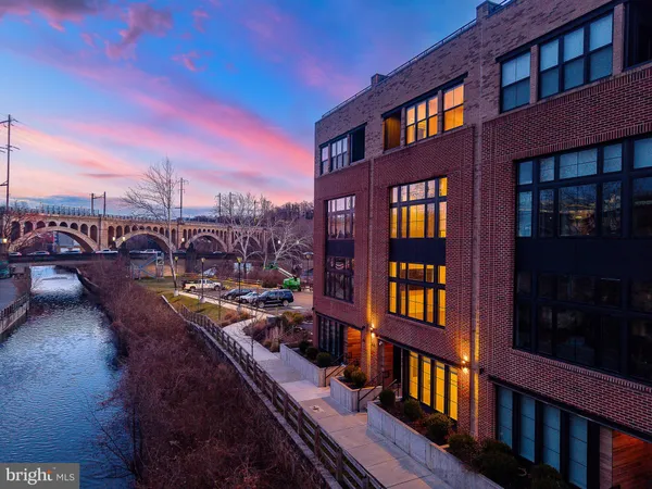 $1,265,000 | 4523 Riverside Way, Philadelphia, PA 19127