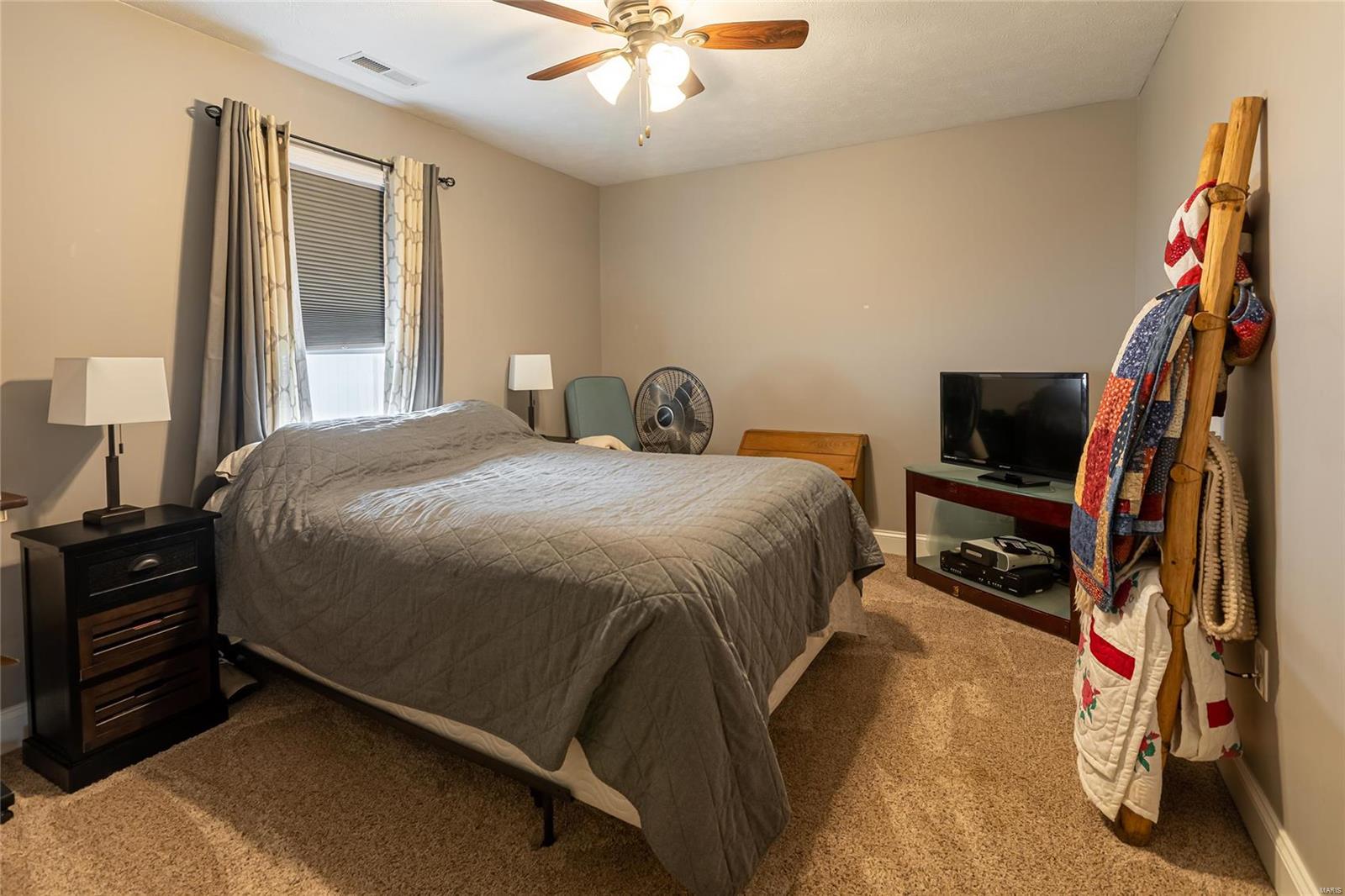 1723 Memory Lane Herrin, IL 62948 - Photo 20 of 29 Gallery Image 20
