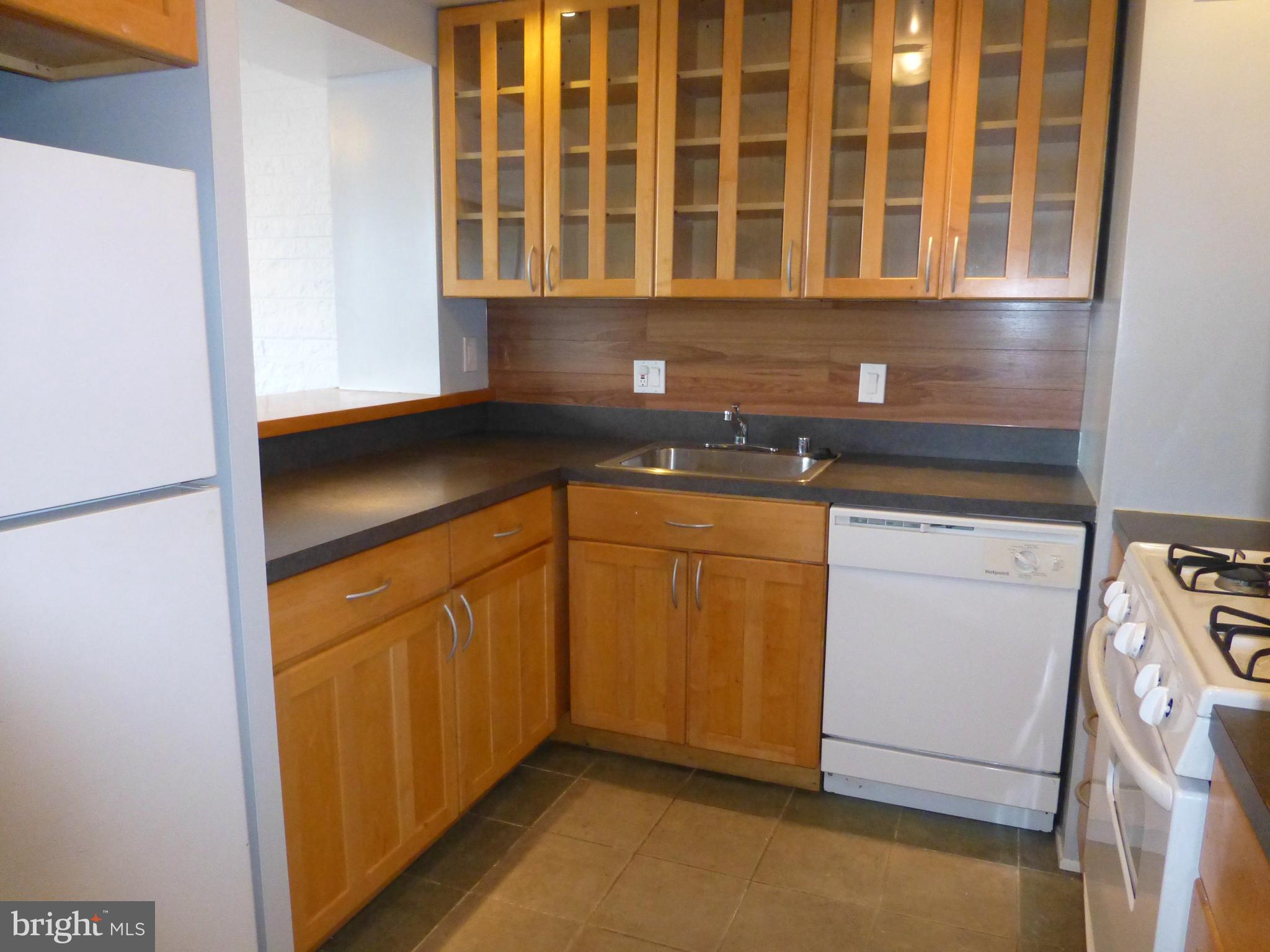 1826 Metzerott Road, Unit 408 Adelphi, MD 20783 - Photo 5 of 14