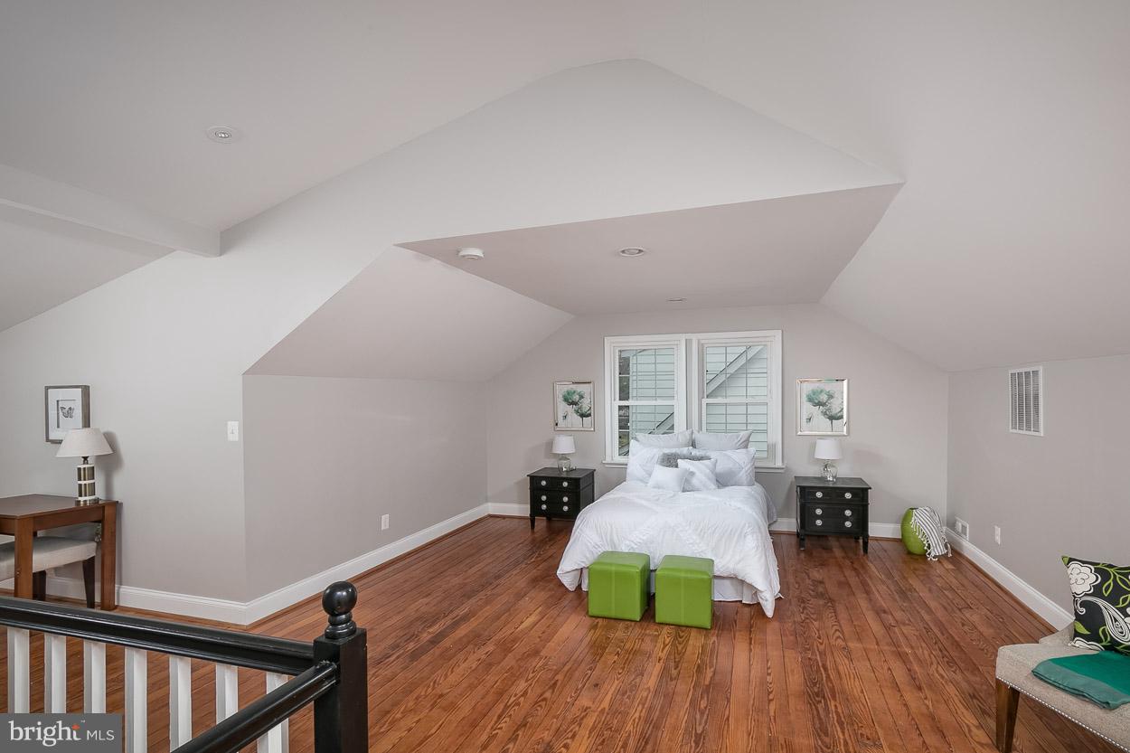 1112 Elm Ridge Avenue Baltimore, MD 21229 - Photo 14 of 30 Bedroom (Master)