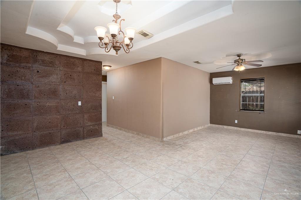 720 North Padre Avenue Weslaco, TX 78596 - Photo 8 of 29