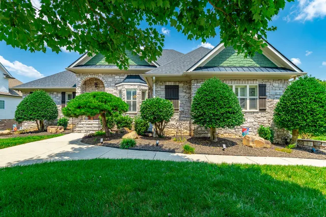 $939,000 | 3106 Reflection Lane, Ooltewah, TN 37363