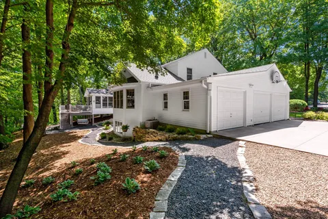 $1,100,000 | 1330 Urbandale Lane North, Plymouth, MN 55447