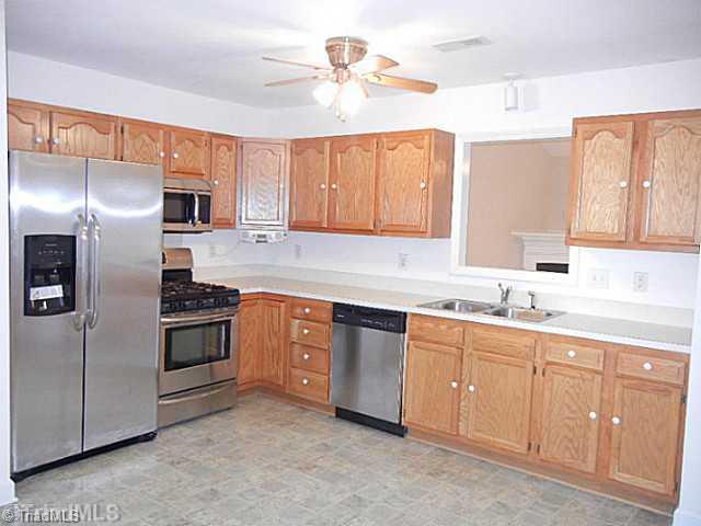1748 Spring Path Trail Clemmons, NC 27012 - Photo 5 of 13 Kitchen.