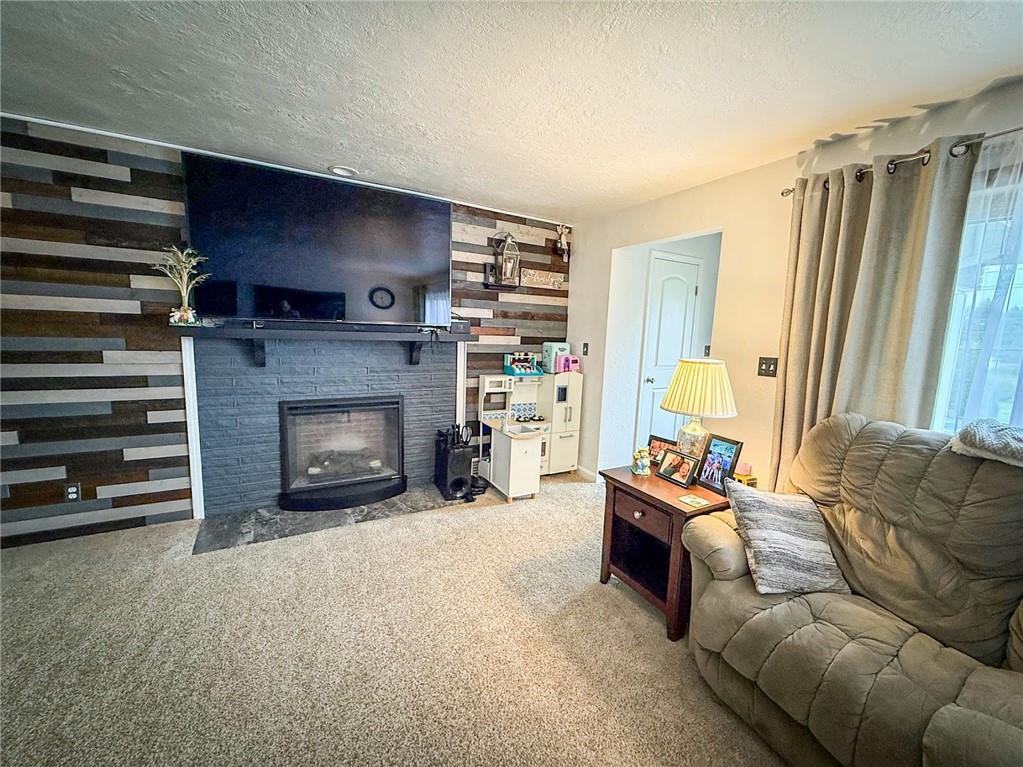 125 Shanahan Road Butler, PA 16001 - Photo 6 of 42 Gallery Image 6