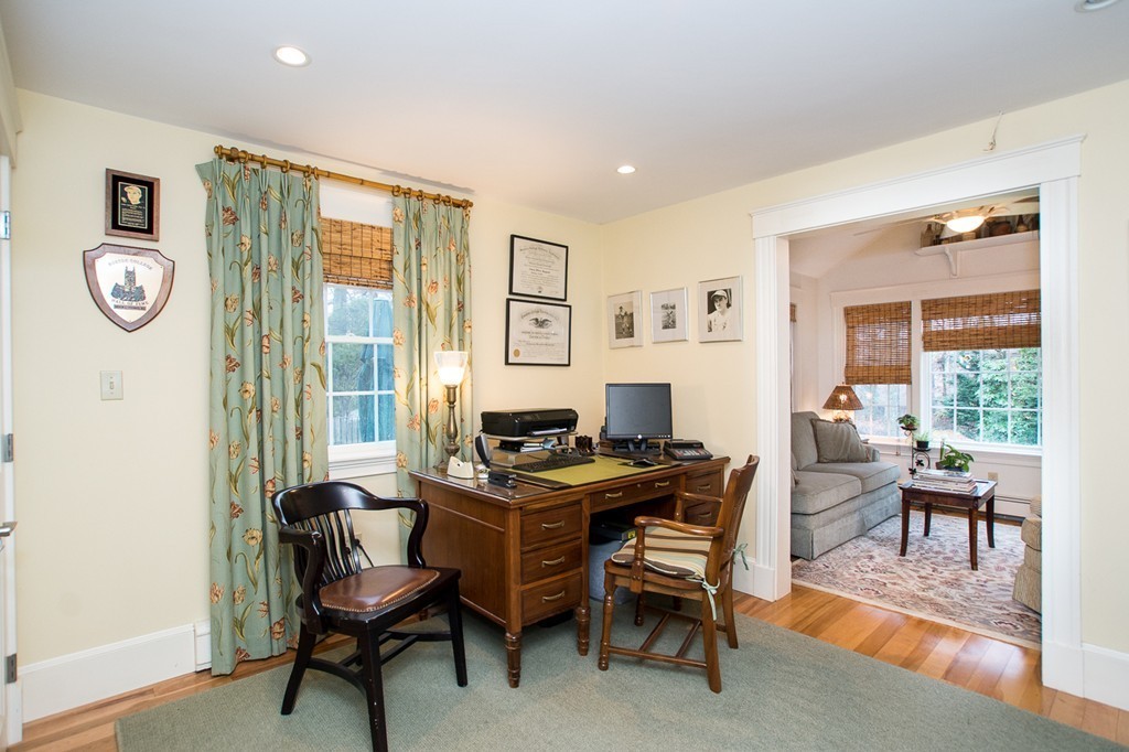 42 Manning Road Dedham, MA 02026 - Photo 8 of 30 Gallery Image 8