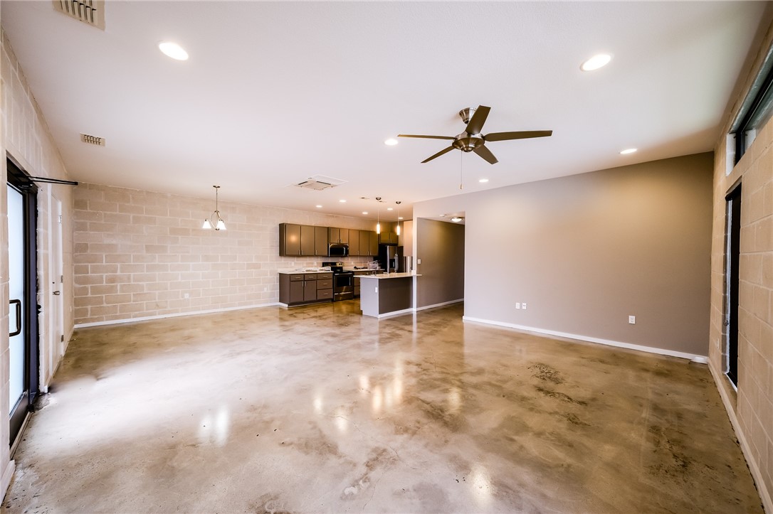 306 Easy Street, Unit B Corpus Christi, TX 78418 - Photo 2 of 22