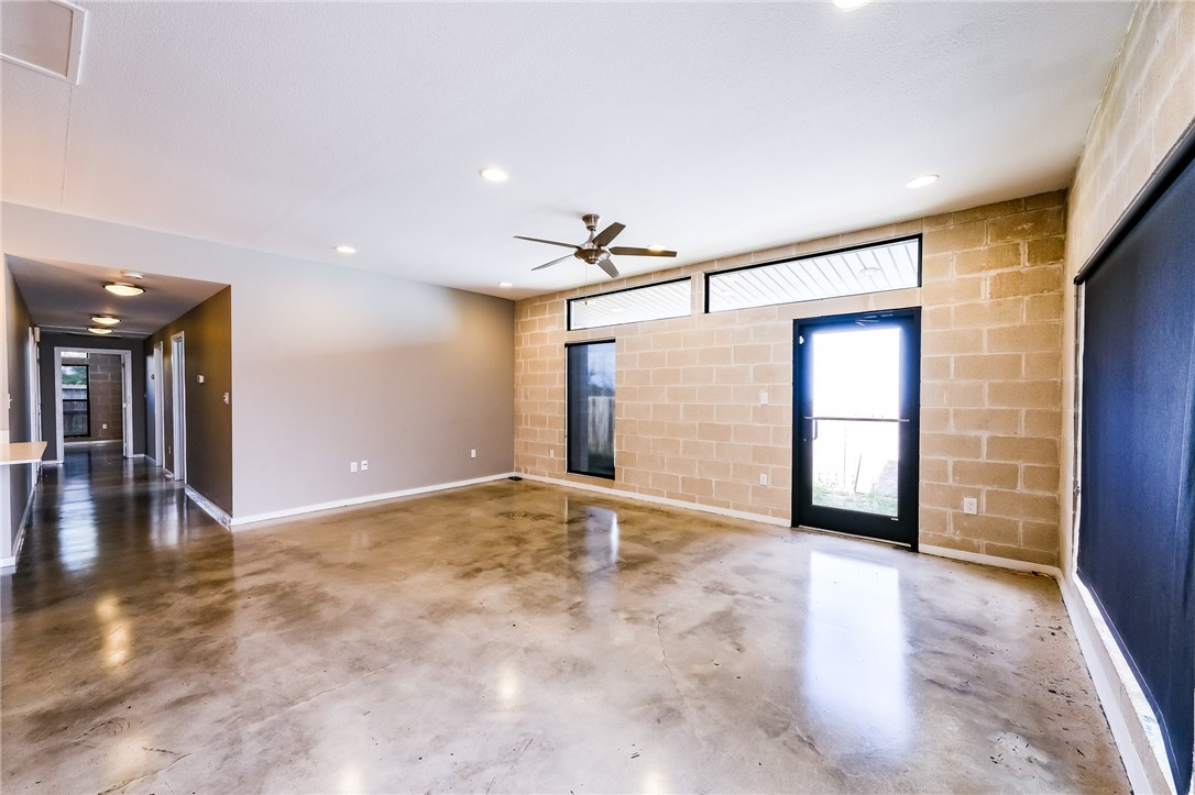 306 Easy Street, Unit B Corpus Christi, TX 78418 - Photo 5 of 22