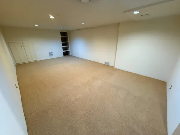 $319,900 | 811 Ellen Lane, Fond du Lac, WI 54935