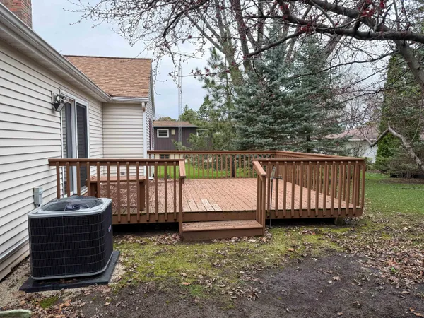 $319,900 | 811 Ellen Lane, Fond du Lac, WI 54935