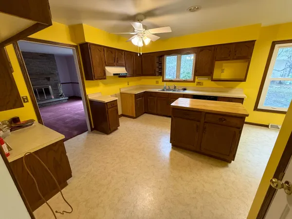 $319,900 | 811 Ellen Lane, Fond du Lac, WI 54935