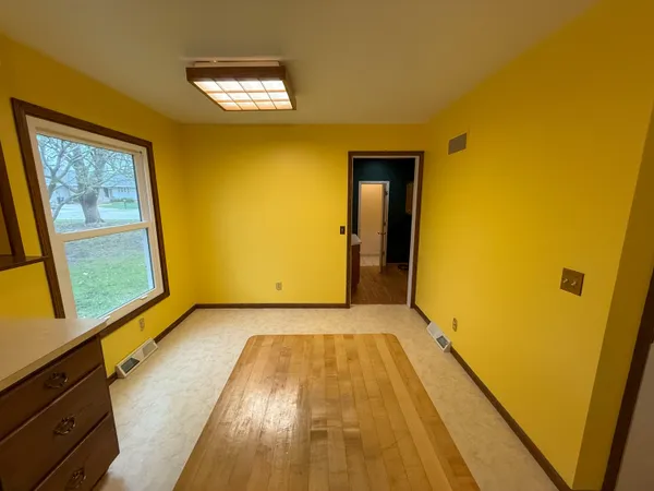 $319,900 | 811 Ellen Lane, Fond du Lac, WI 54935