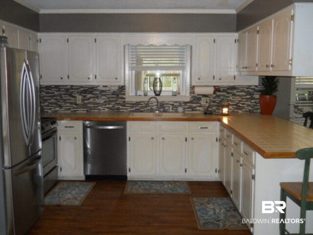 270 Old Castleberry Road Brewton, AL 36426 - Photo 6 of 20 Kitchen