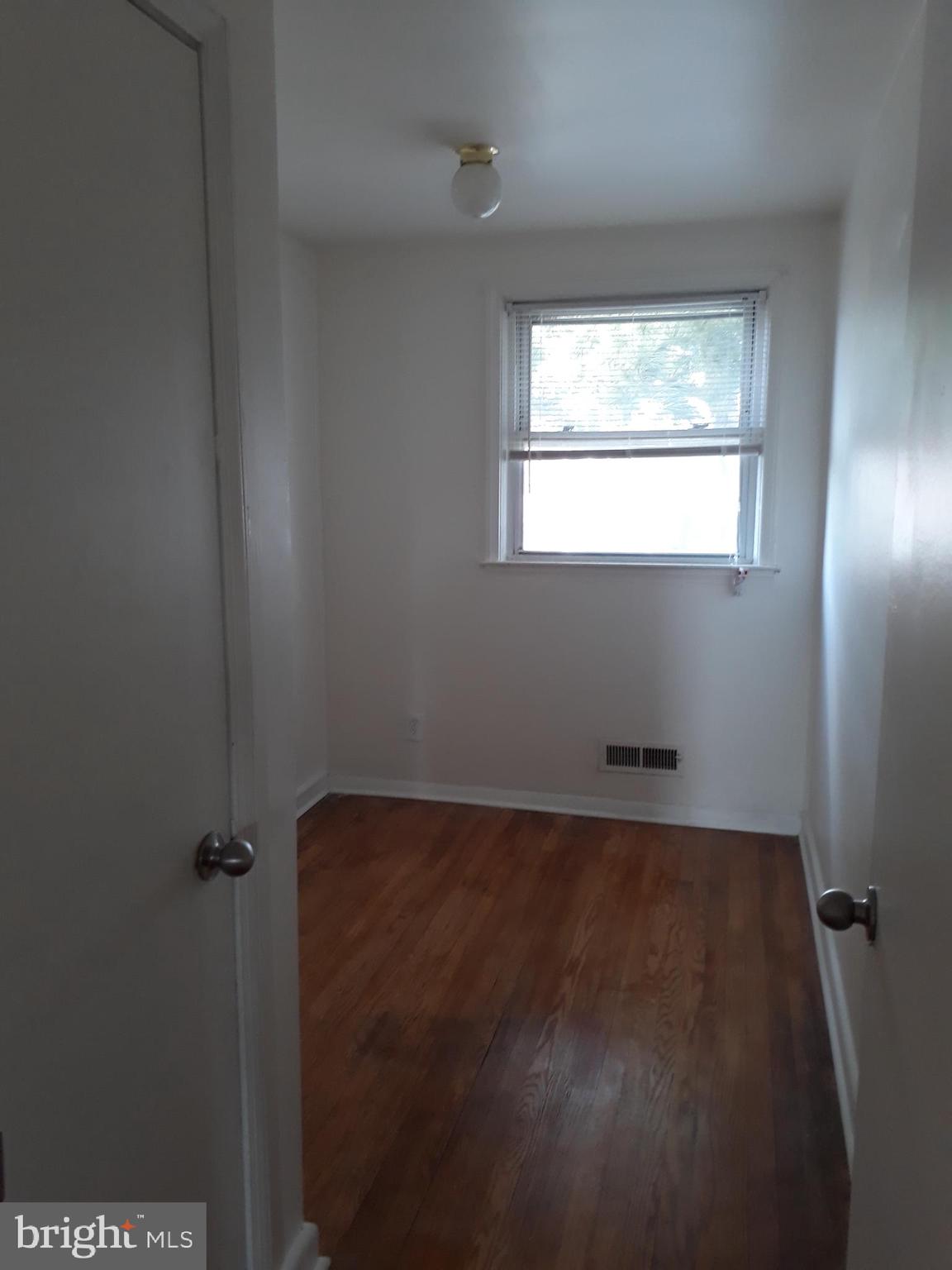 417 Westfield Road Dundalk, MD 21222 - Photo 4 of 7