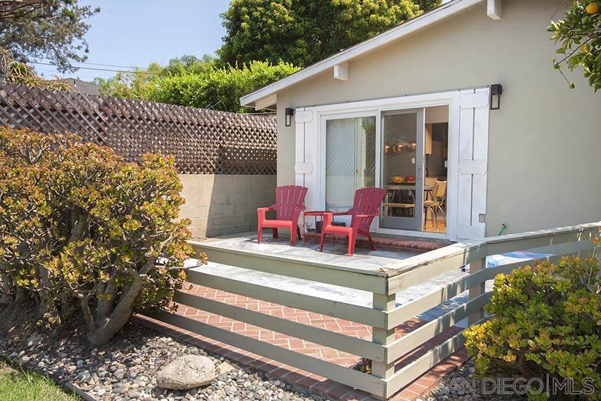 329 9th Street Del Mar, CA 92014 - Photo 4 of 29 a front view of a house with entryway
