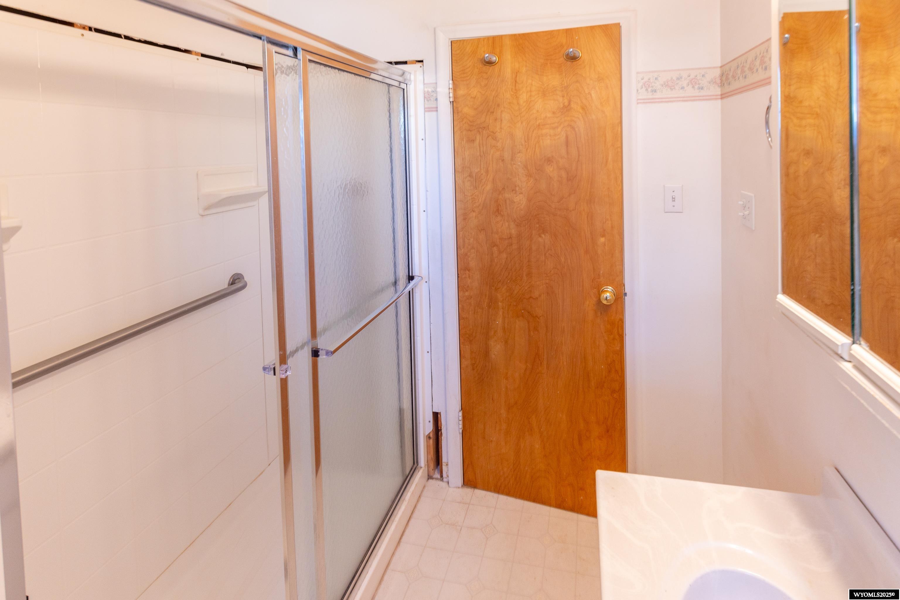 605 Cliff Street Lander, WY 82520 - Photo 11 of 40