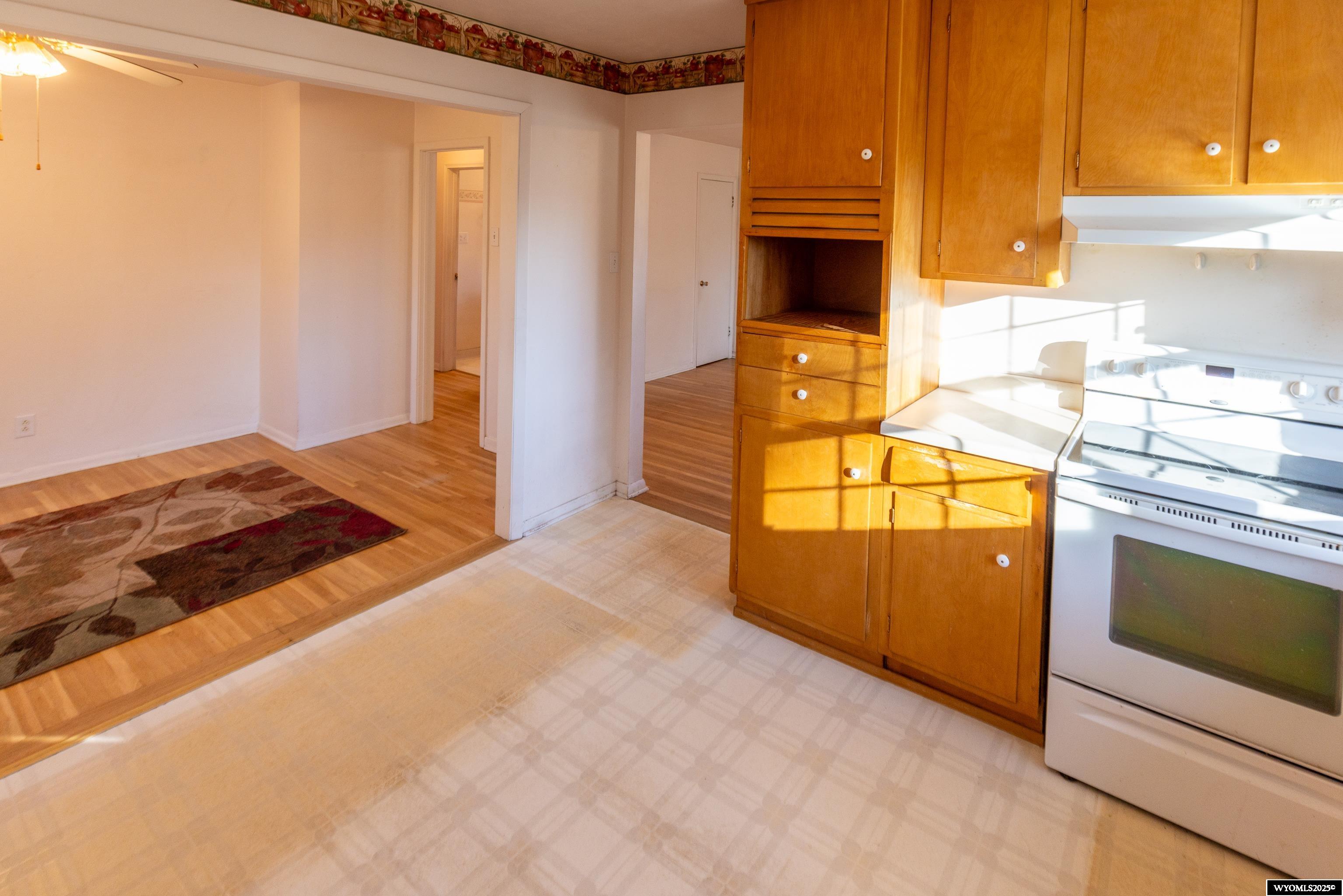 605 Cliff Street Lander, WY 82520 - Photo 8 of 40