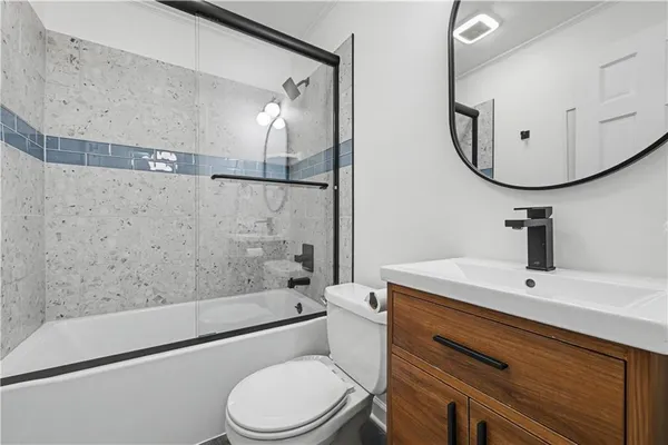 $384,500 | 7525 Eaton Street, Prairie Village, KS 66208