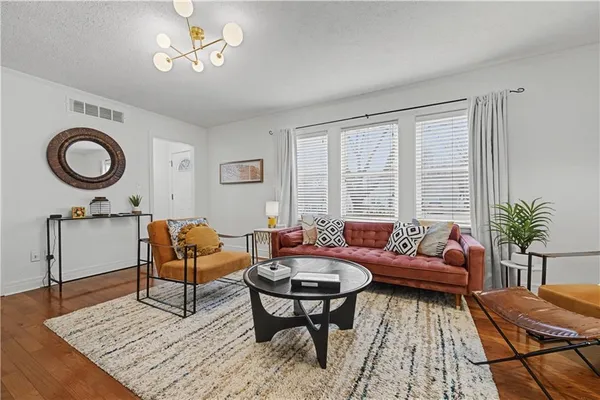 $384,500 | 7525 Eaton Street, Prairie Village, KS 66208