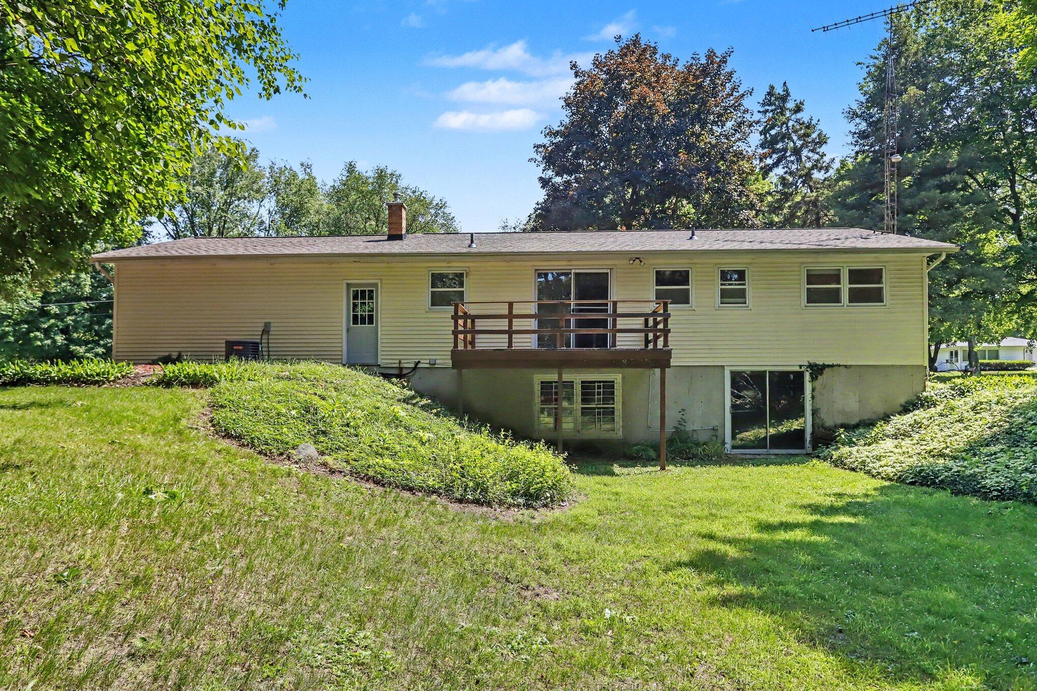205 Highfield Road Marshall, MI 49068 - Photo 17 of 26 018_file_7149